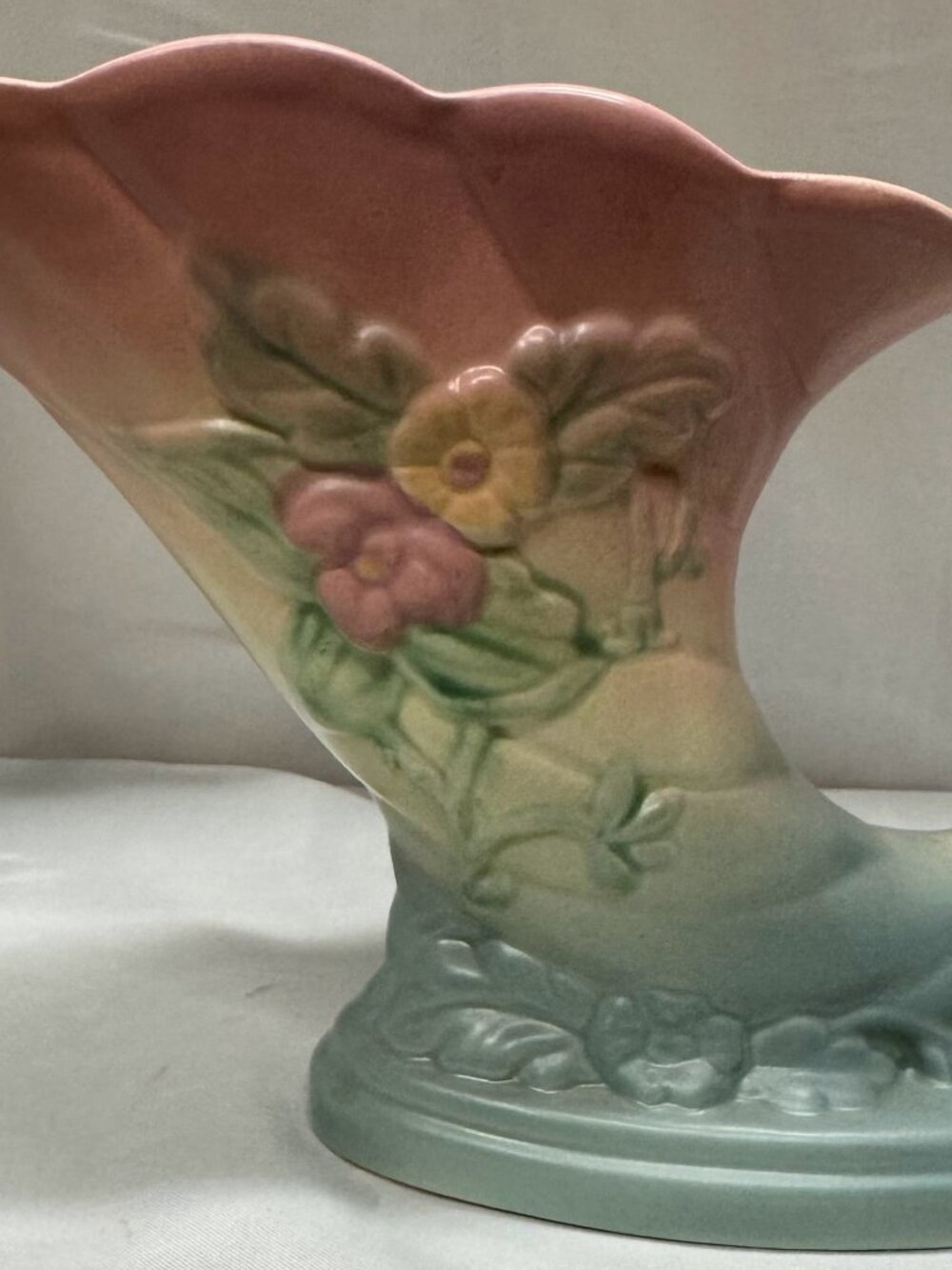 Vintage Hull Art Pottery "Wildflower" Cornucopia Vase (W-7-7 ½) - Pink & Blue